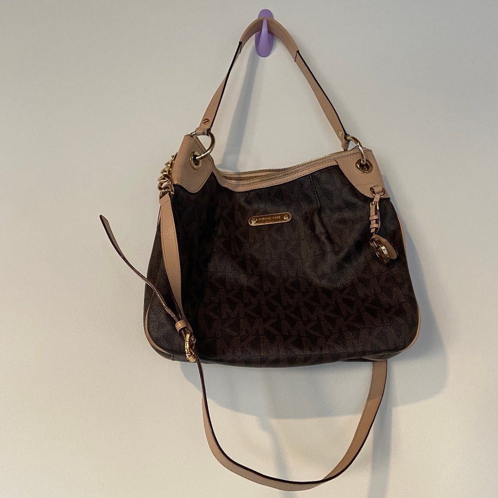 Michael Kors Jet Set Signature Shoulder Bag in Brown